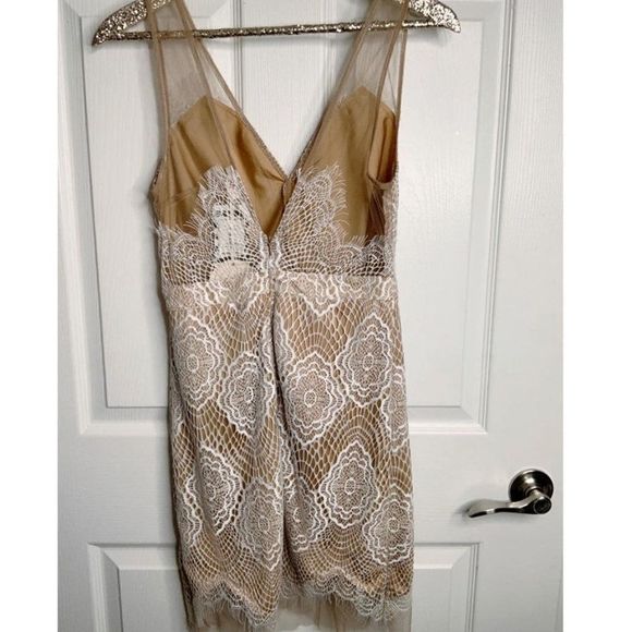 NWT The Frankie Crystal Collection Loving In Lace Dress - Picture 2 of 2